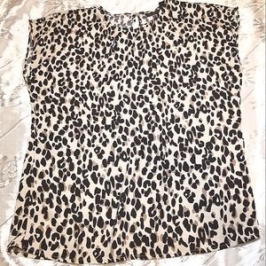 Halogen Cap Sleeve Blouse In Tan Animal Print  M